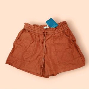 High rise linen shorts. Burnt orange. Women's size small.